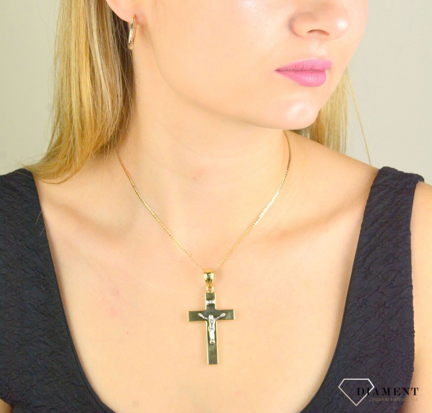 Złota zawieszka duży krzyżyk 585 z wize.jpg